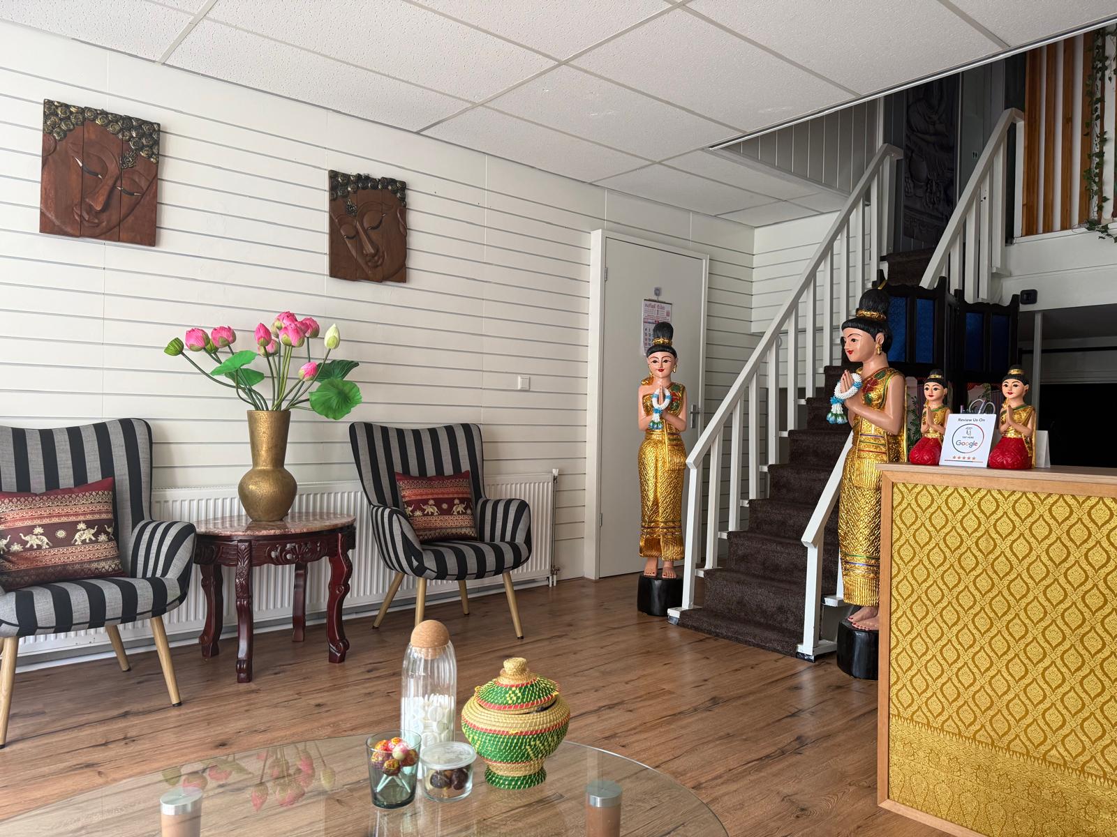 Entree van Pesila Thai Massage in Rotterdam