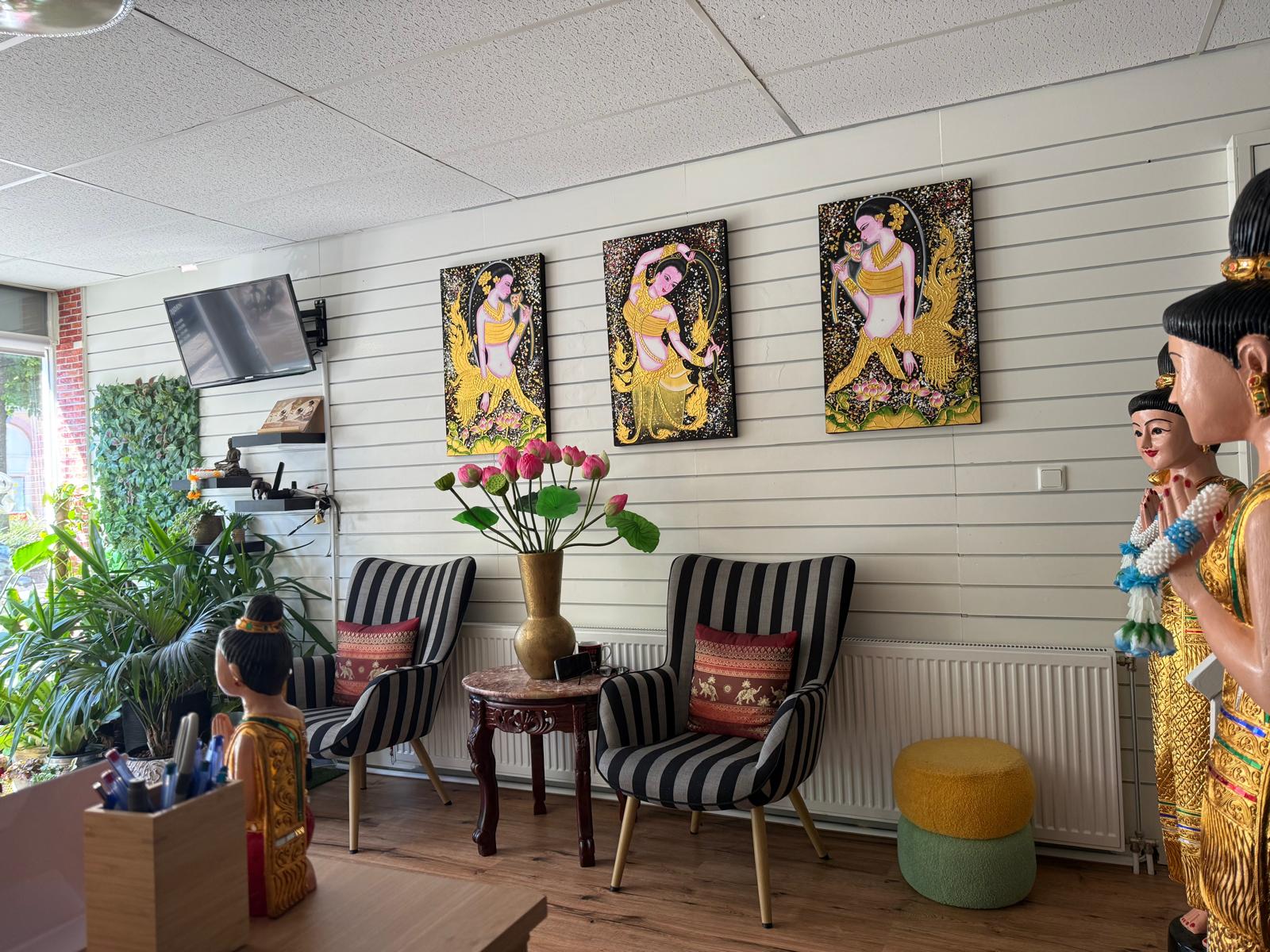 Ingang van Pesila Thai Massage in Rotterdam