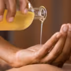 Aroma-oliemassage bij Pesila